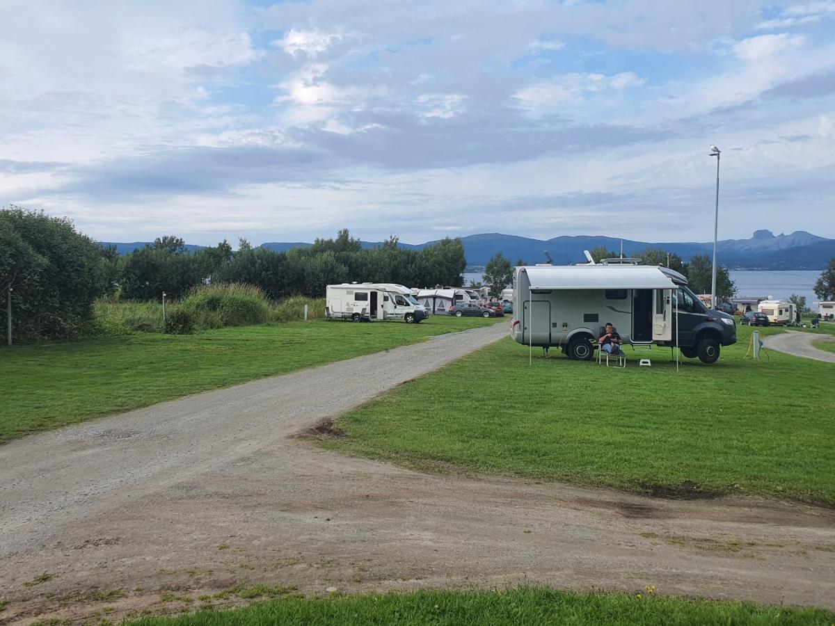 Camp Saltstraumen-Elvegard 호텔 보도 외부 사진